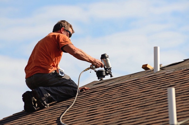 How Many Shingles Are in a Roofing Square?